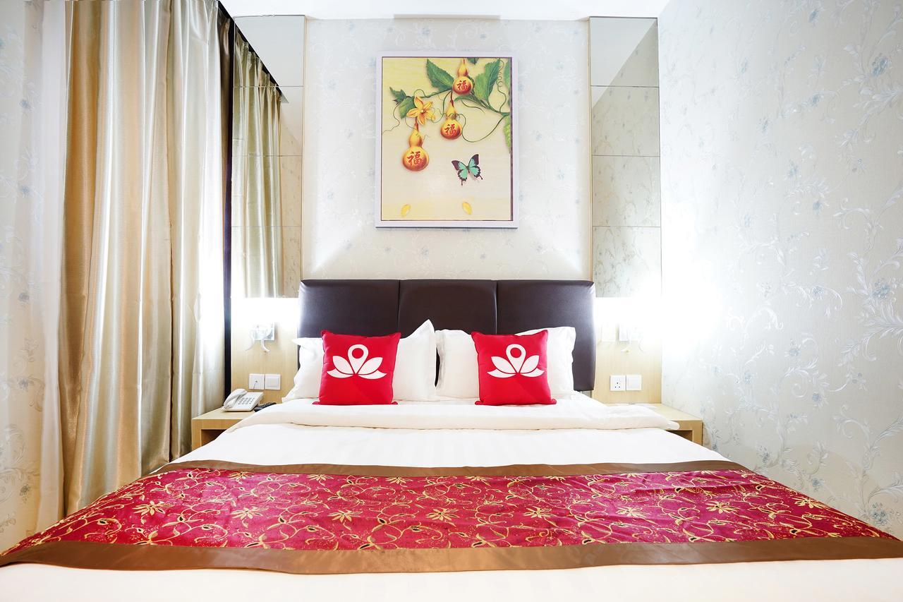 Cardinal Lucky Star Hotel Batam Camera foto