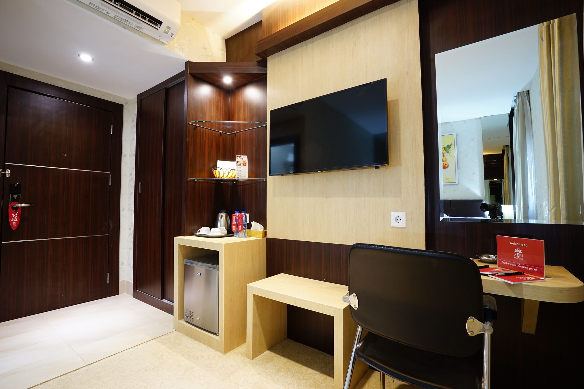 Cardinal Lucky Star Hotel Batam Esterno foto
