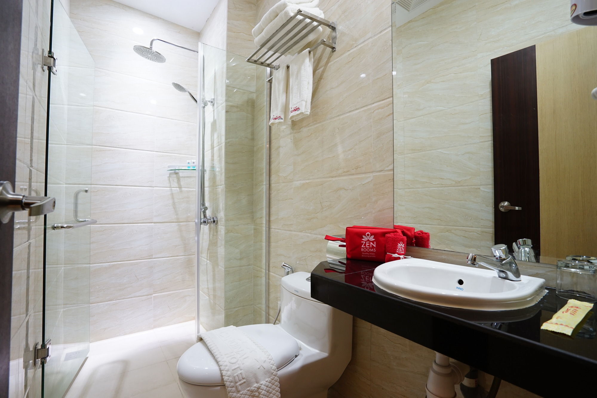 Cardinal Lucky Star Hotel Batam Esterno foto
