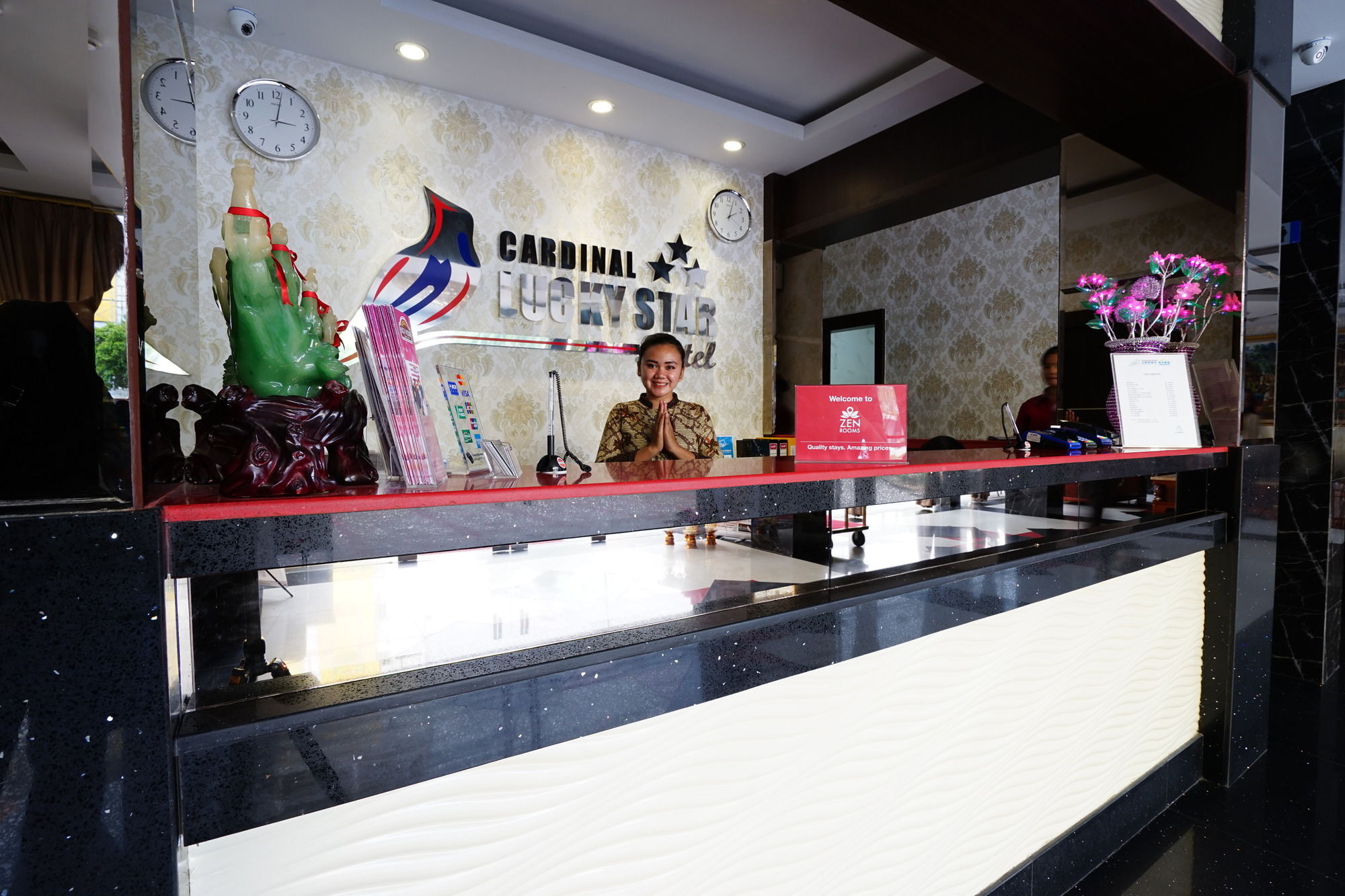 Cardinal Lucky Star Hotel Batam Esterno foto