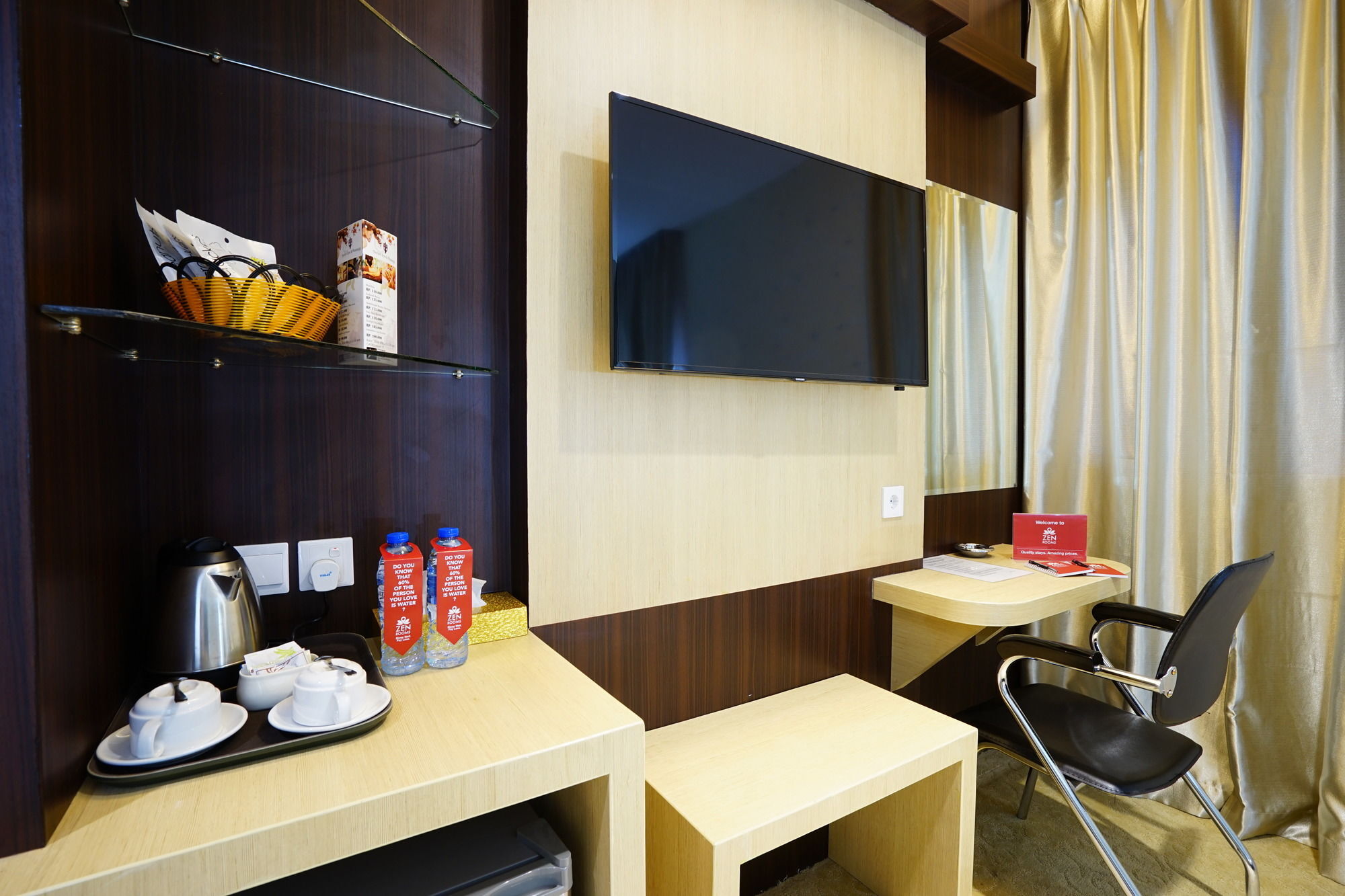 Cardinal Lucky Star Hotel Batam Esterno foto