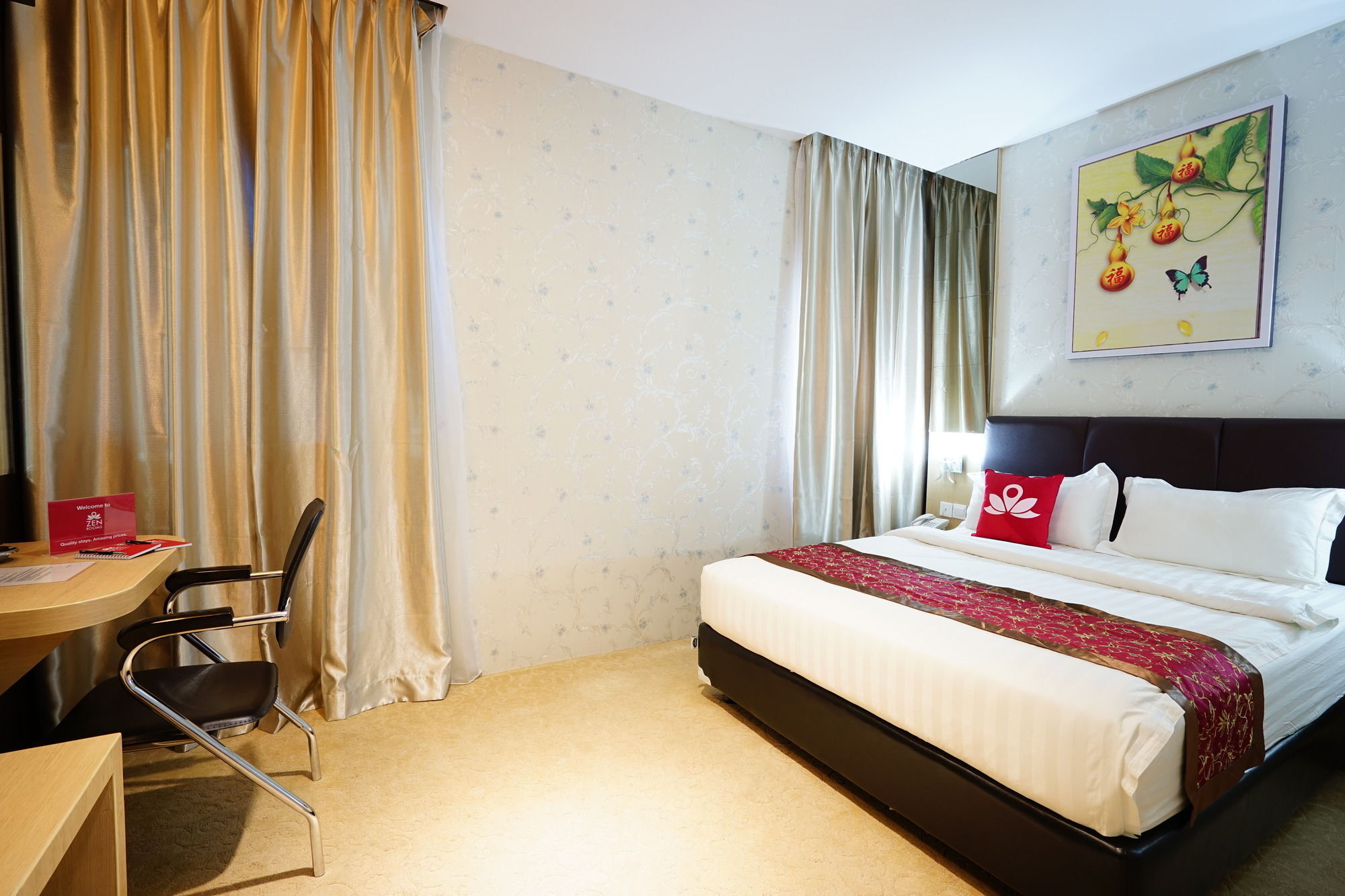 Cardinal Lucky Star Hotel Batam Esterno foto